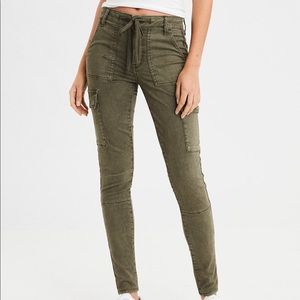 American Eagle High Waisted Cargo Jeggings